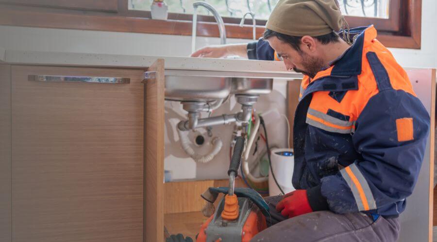Professional emergency plumbing in Minter, AL